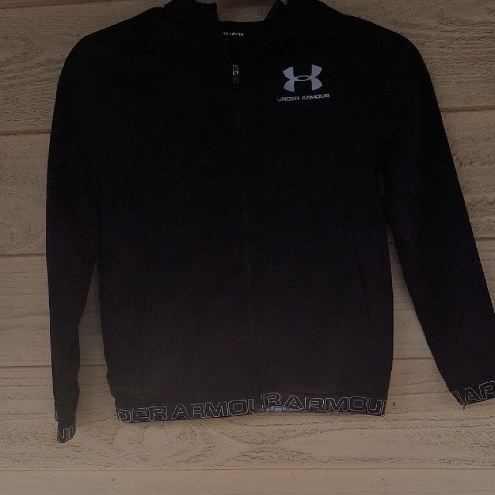 Under Armour Loose Black Zip-Up Jacket